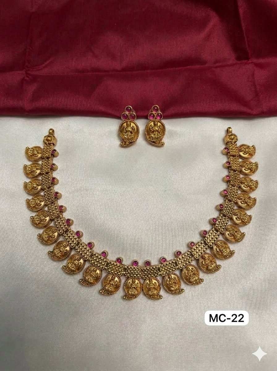 Mango Embedded Necklace